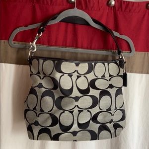 Coach Carly Signsture Jacquard Bag